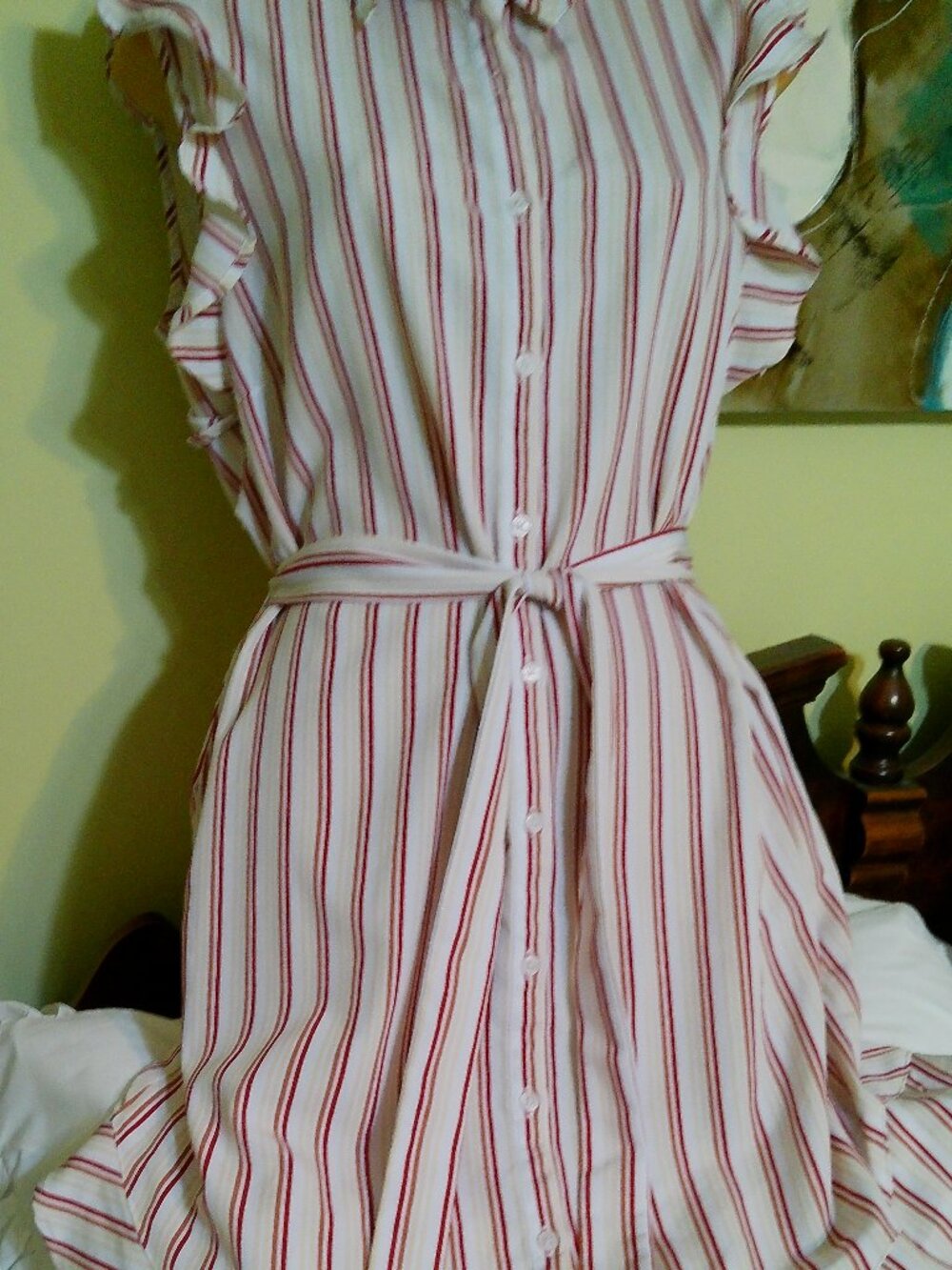 EXPRESS DRESS GOOD CONDITION SIZE MED RED AND WHITE